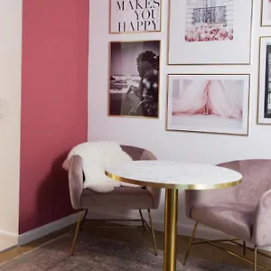  Apartamento Hideaways - Nikolai Homes