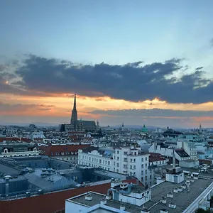 Center With 360° Rooftop Vienna